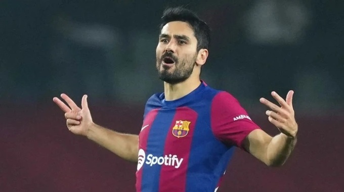 Dù Gundogan để quay trở lại Man City, Barca vẫn chưa đủ điều kiện đăng ký Olmo